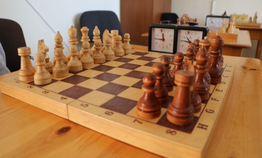 Шахмат тақтасындағы тартыс